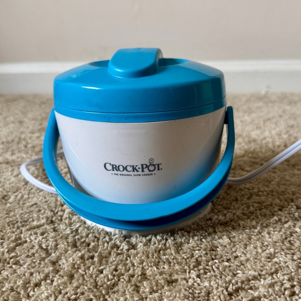 Mini- Crock-Pot Blue and White Slow Cooker